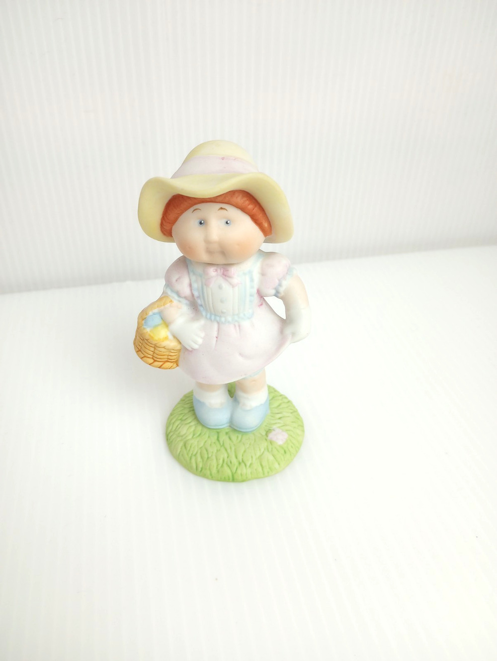 Vintage Cabbage Patch Kids Porcelain Figurine In Your Easter Bonnet 1985